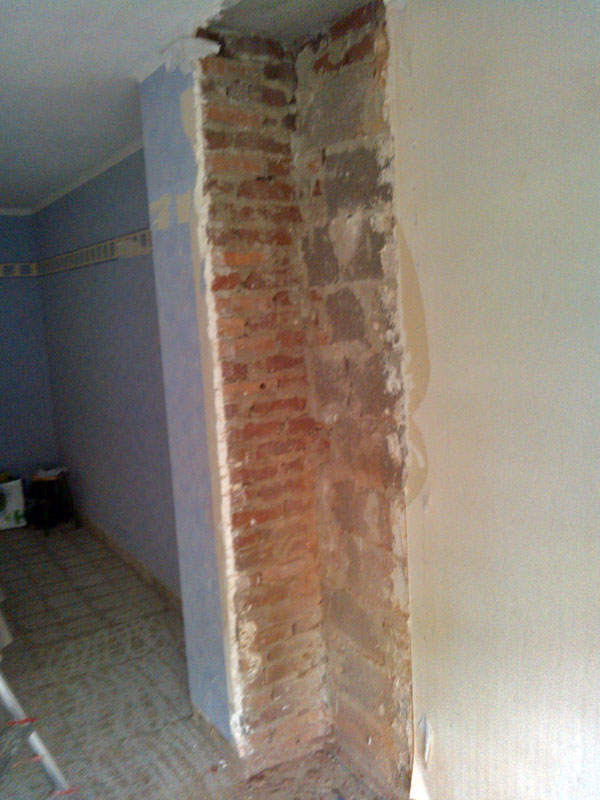 Détruire un conduit de cheminée en brique en toute sécurité ... Ancienne cheminée Créatif
